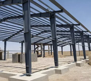 اجرای فوندانسیون سوله صنعتی بر اساس طراحی استاندارد پی